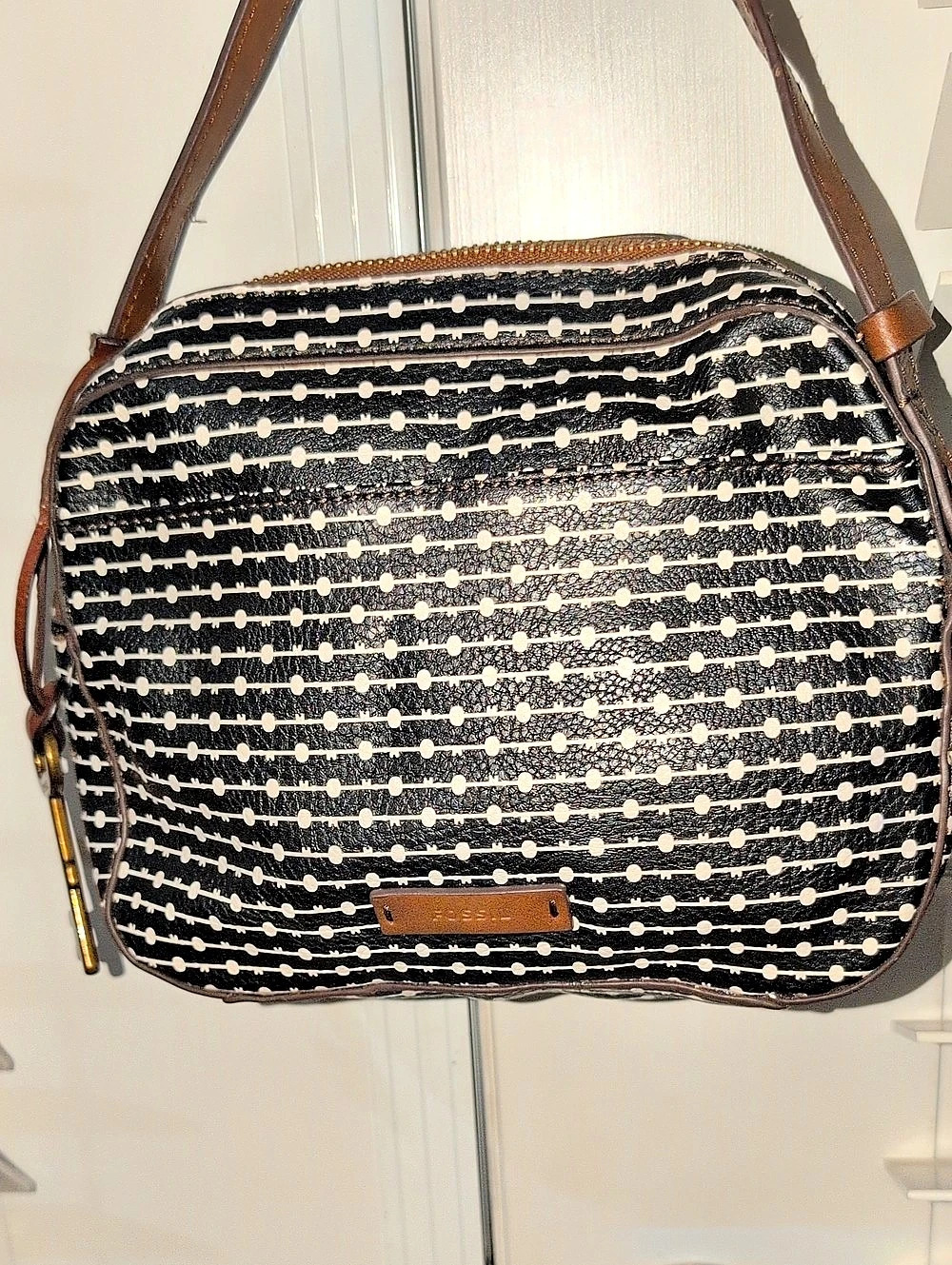 Fossil Fiona Crossbody In Black & White Geometric Design